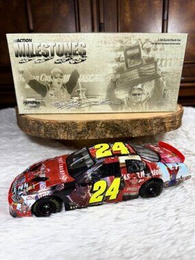 Vintage Jeff Gordon #24 Milestones 4X NASCAR Champion 2005 Monte Carlo 1:24 Car